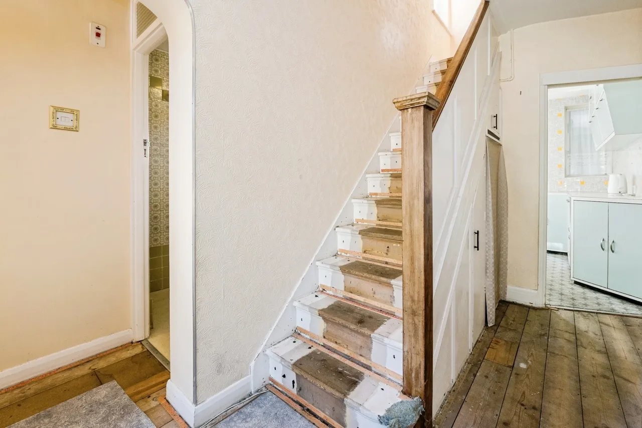 Fairview Avenue, Rainham, RM13, photo 45