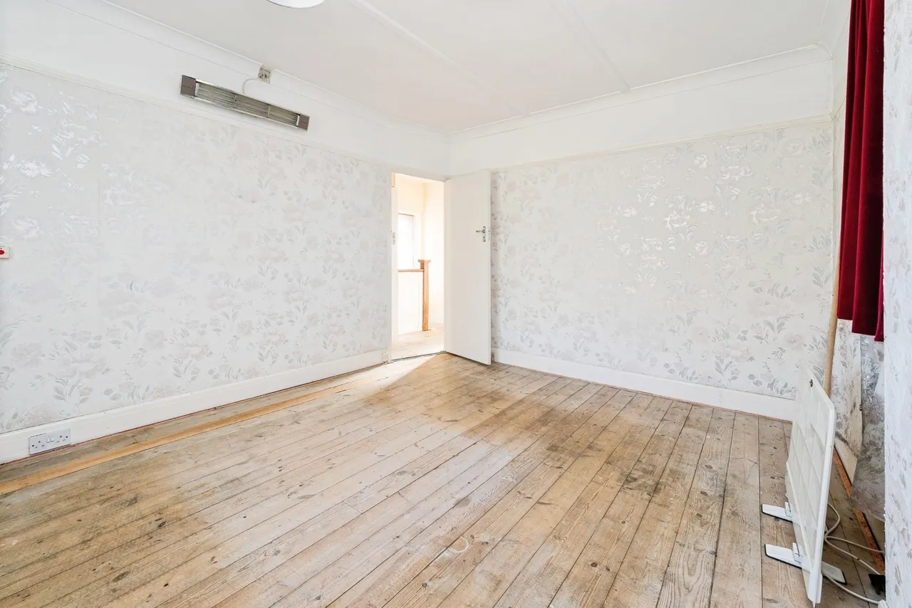 Fairview Avenue, Rainham, RM13, photo 12