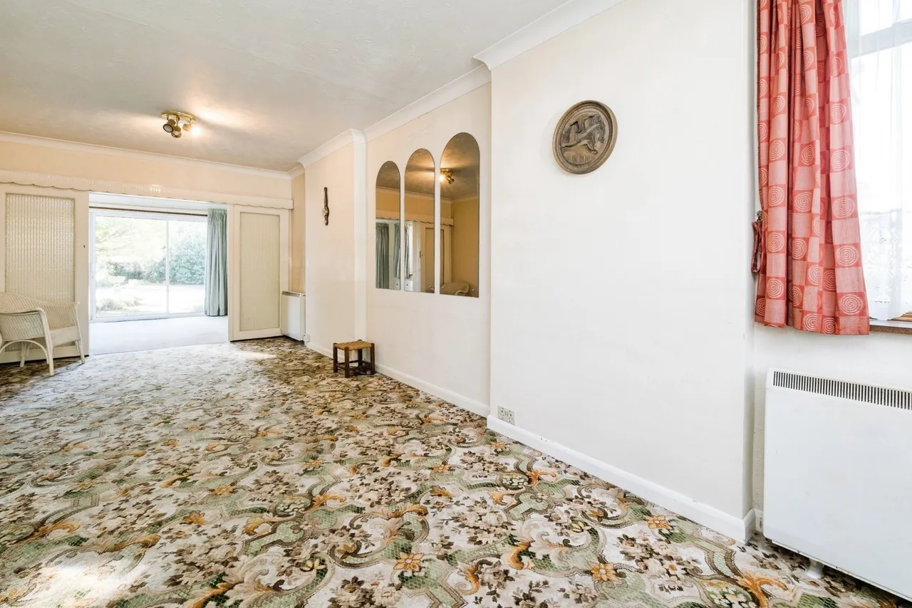 Fairview Avenue, Rainham, RM13, photo 40