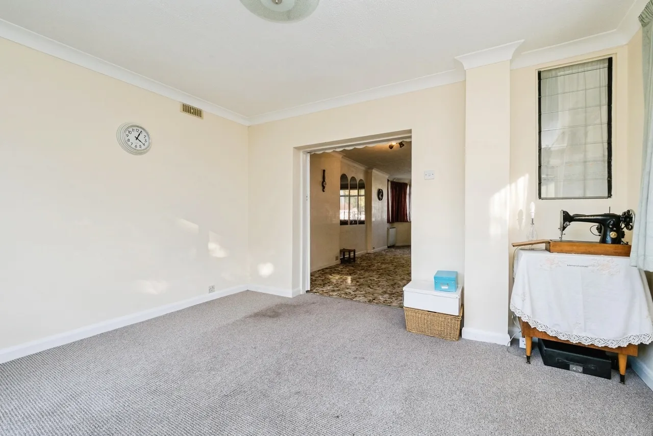 Fairview Avenue, Rainham, RM13, photo 28