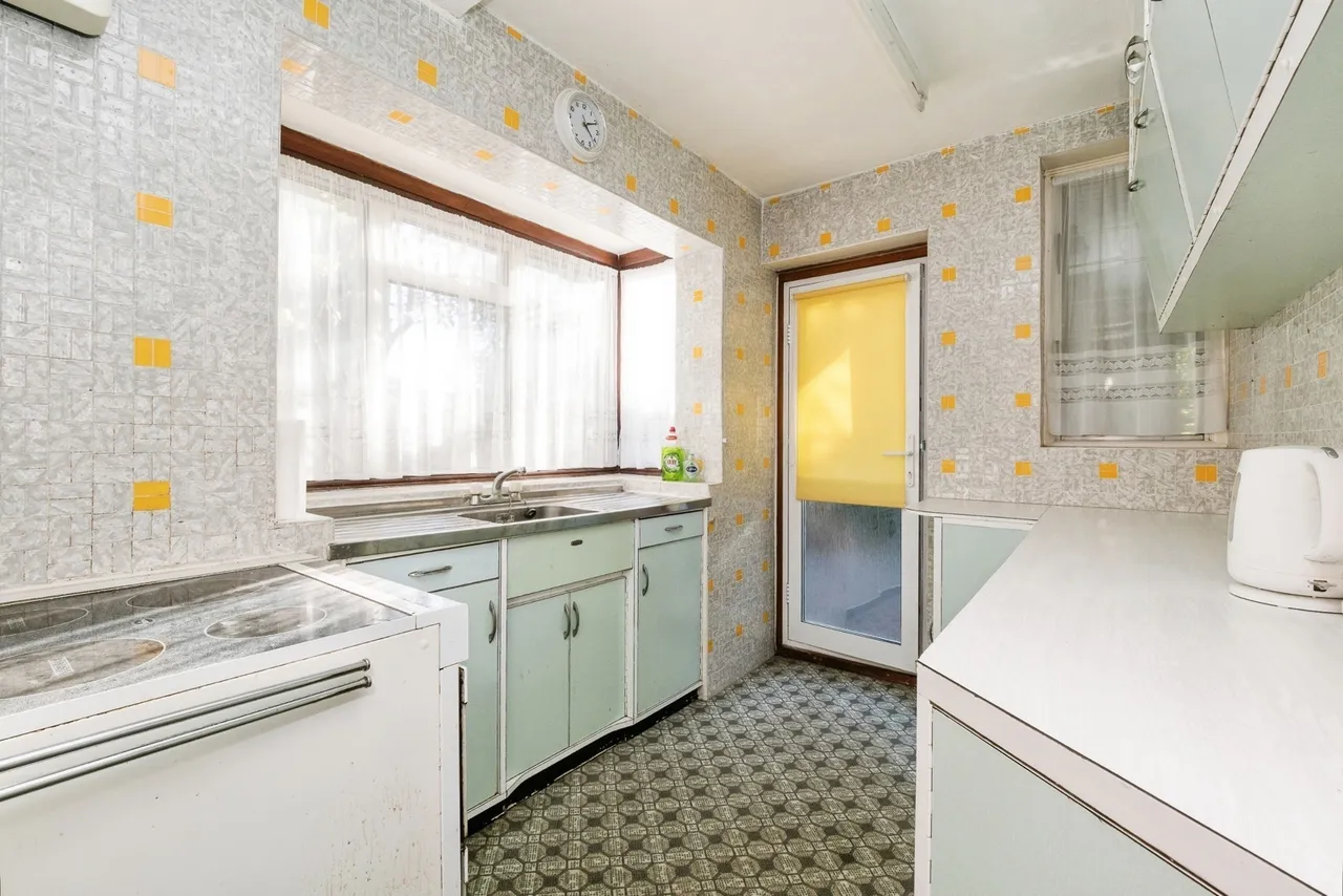 Fairview Avenue, Rainham, RM13, photo 36