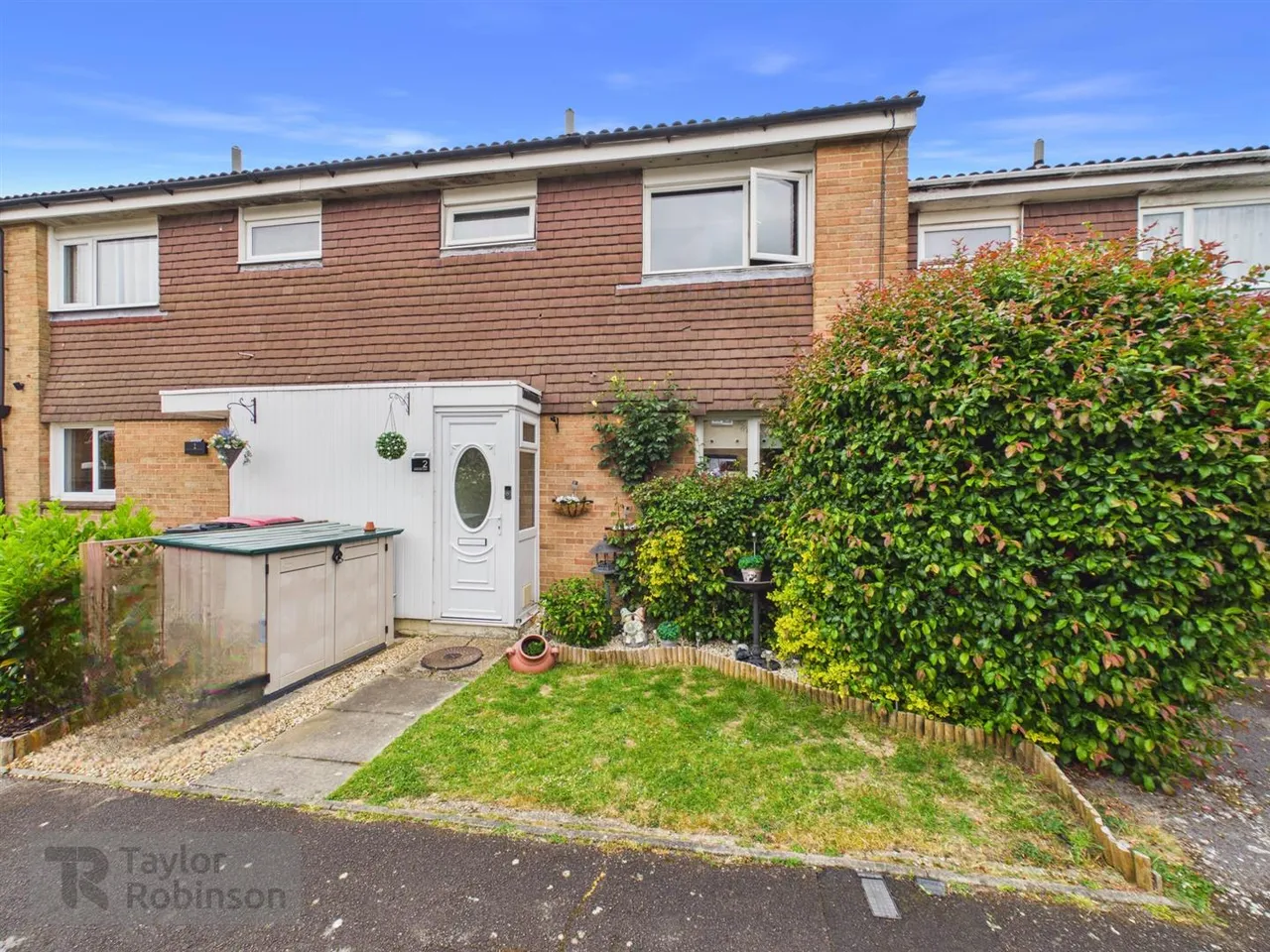3 bed property for sale, Cowfold Close, Bewbush, RH11