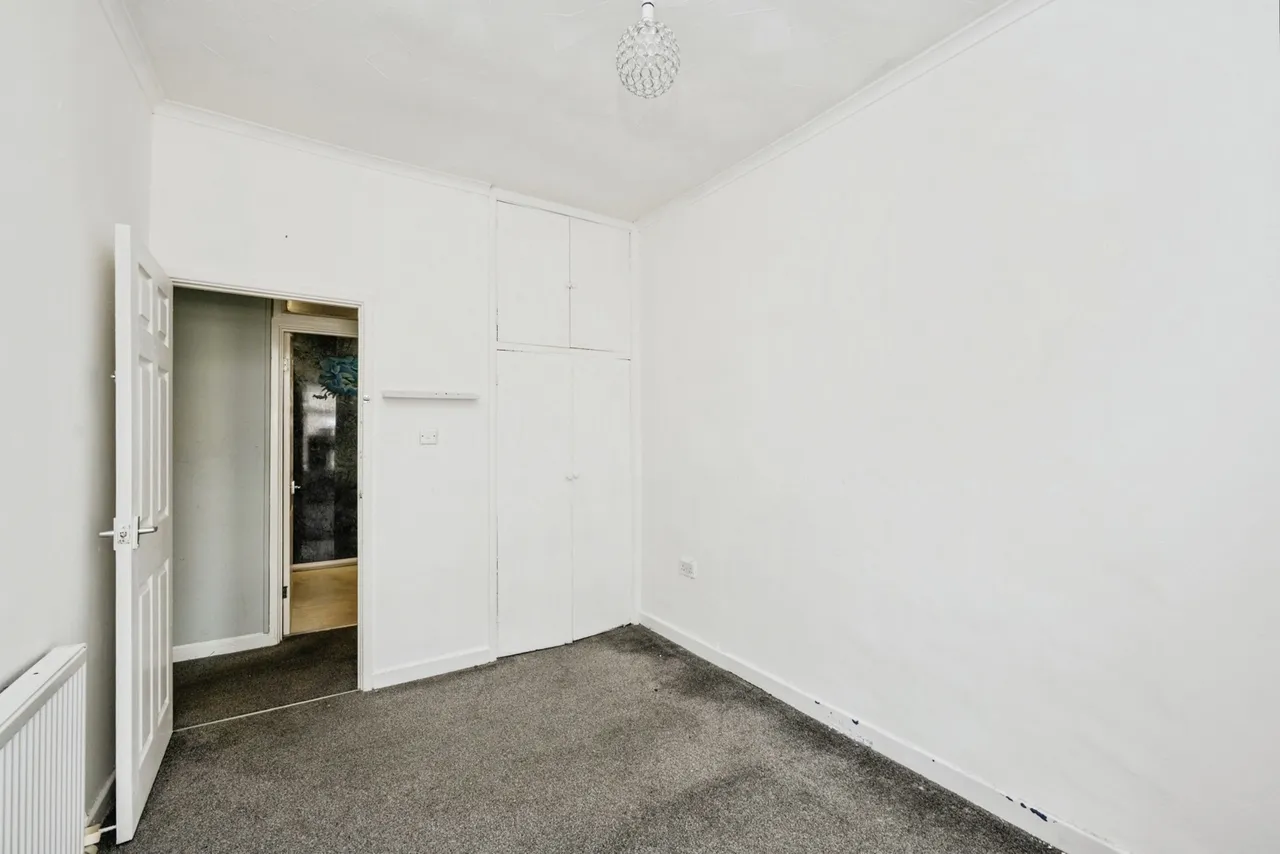 Inkerman Street, Llanelli, SA15, photo 14