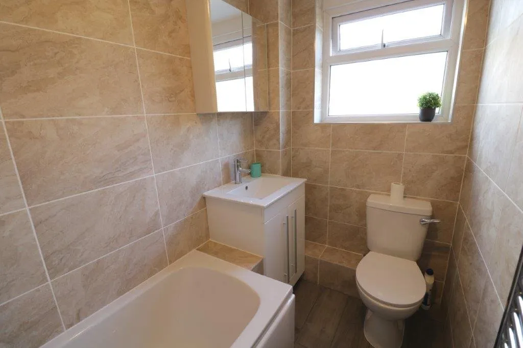 Canford Court, Reading, RG30, photo 4