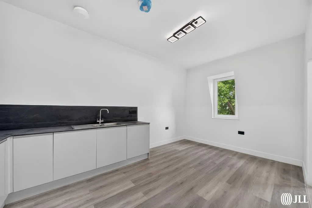 Southern Road, Plaistow, E13, photo 5