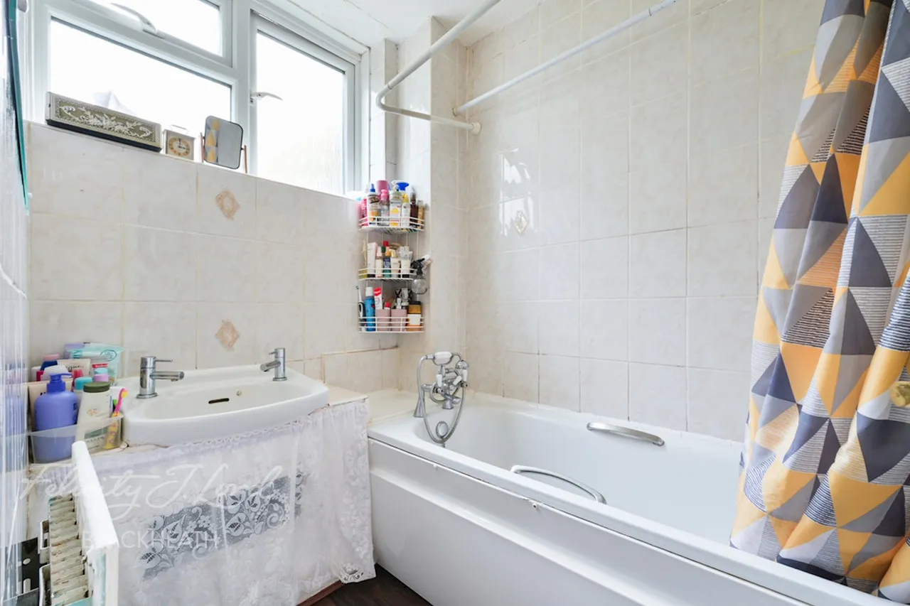 Felspar Close, Plumstead, photo 10