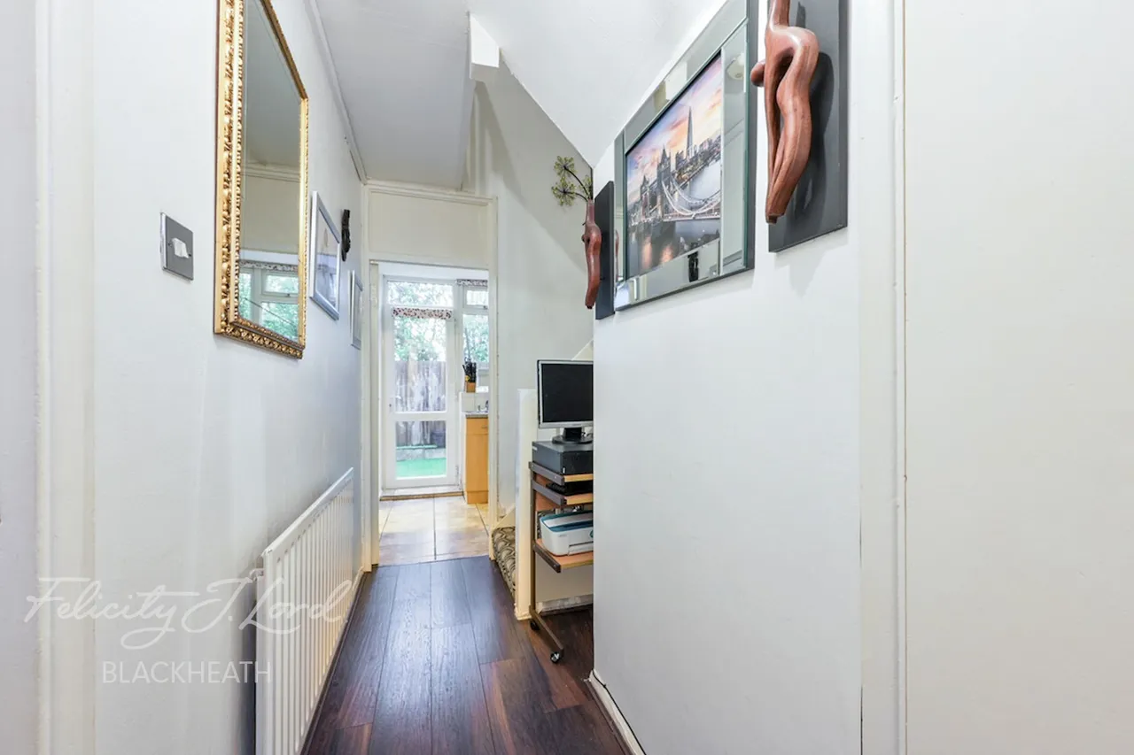 Felspar Close, Plumstead, photo 15