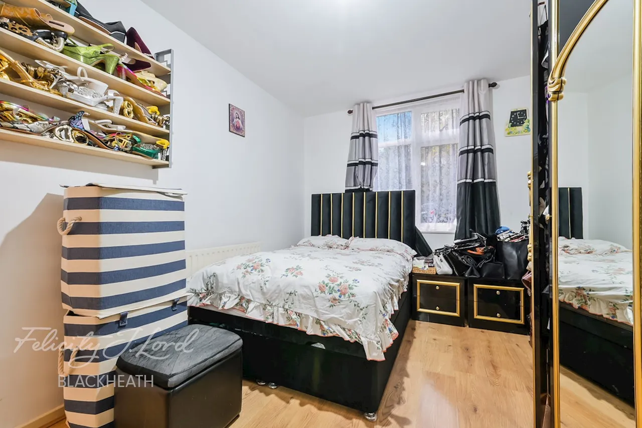 Felspar Close, Plumstead, photo 21