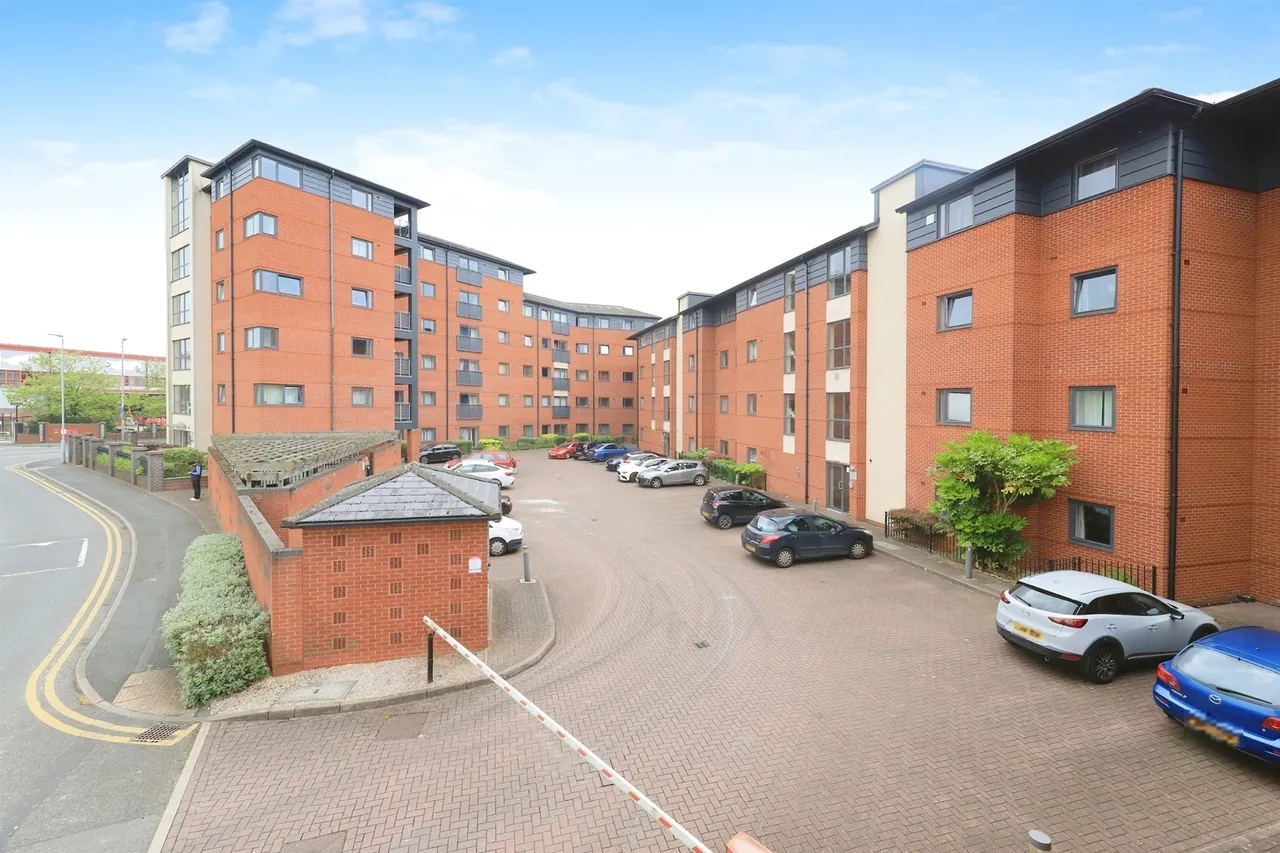Broad Gauge Way, Wolverhampton, WV10, photo 12