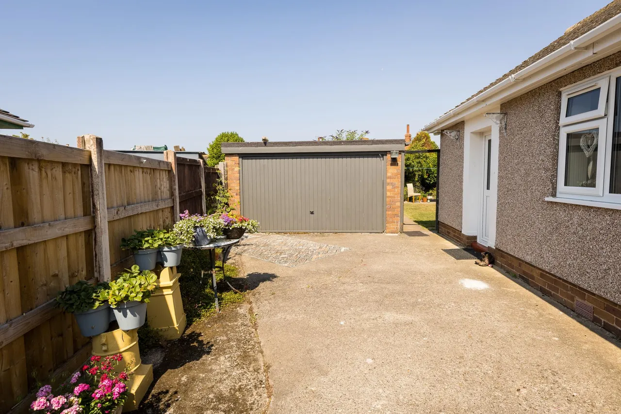 Glyn Avenue, Rhuddlan, LL18, photo 14