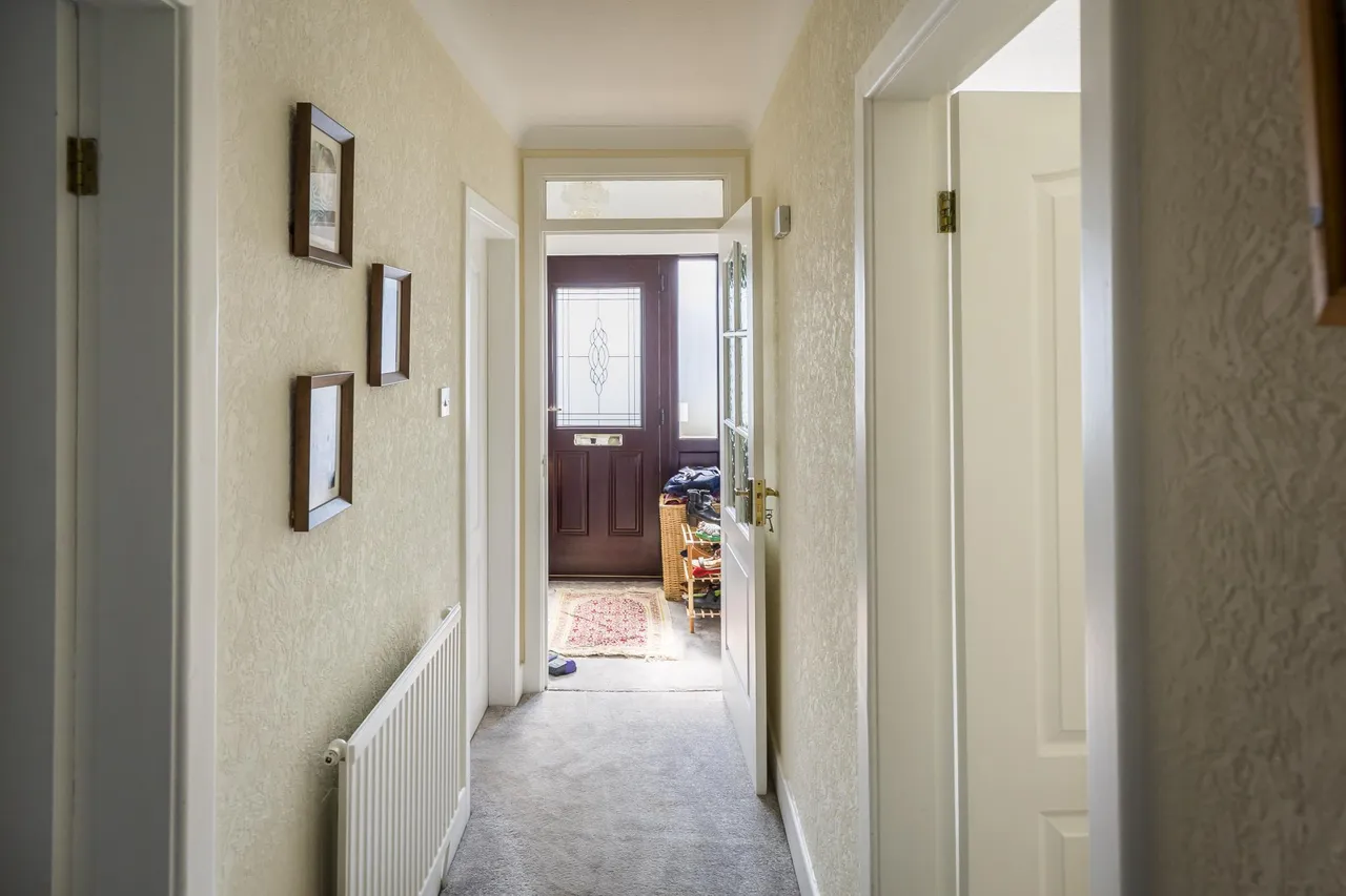 Glyn Avenue, Rhuddlan, LL18, photo 11