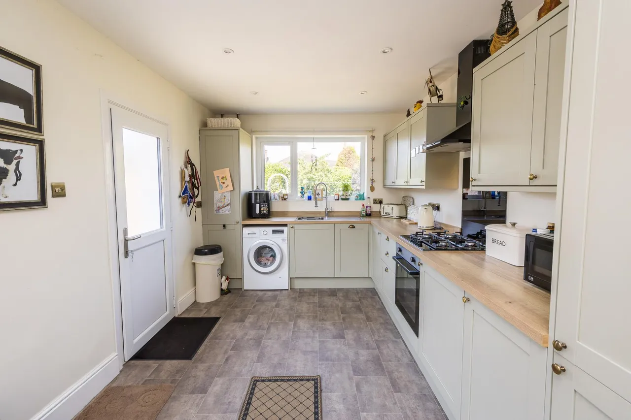 Glyn Avenue, Rhuddlan, LL18, photo 4