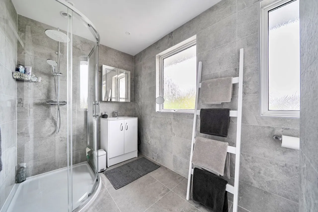 Park Avenue, Lymington, SO41, photo 12