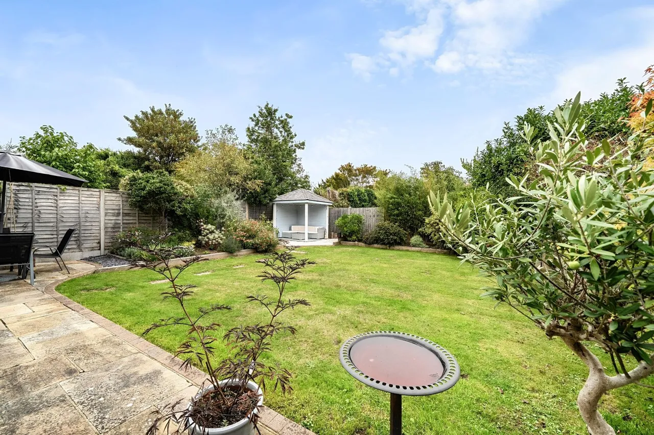 Park Avenue, Lymington, SO41, photo 4
