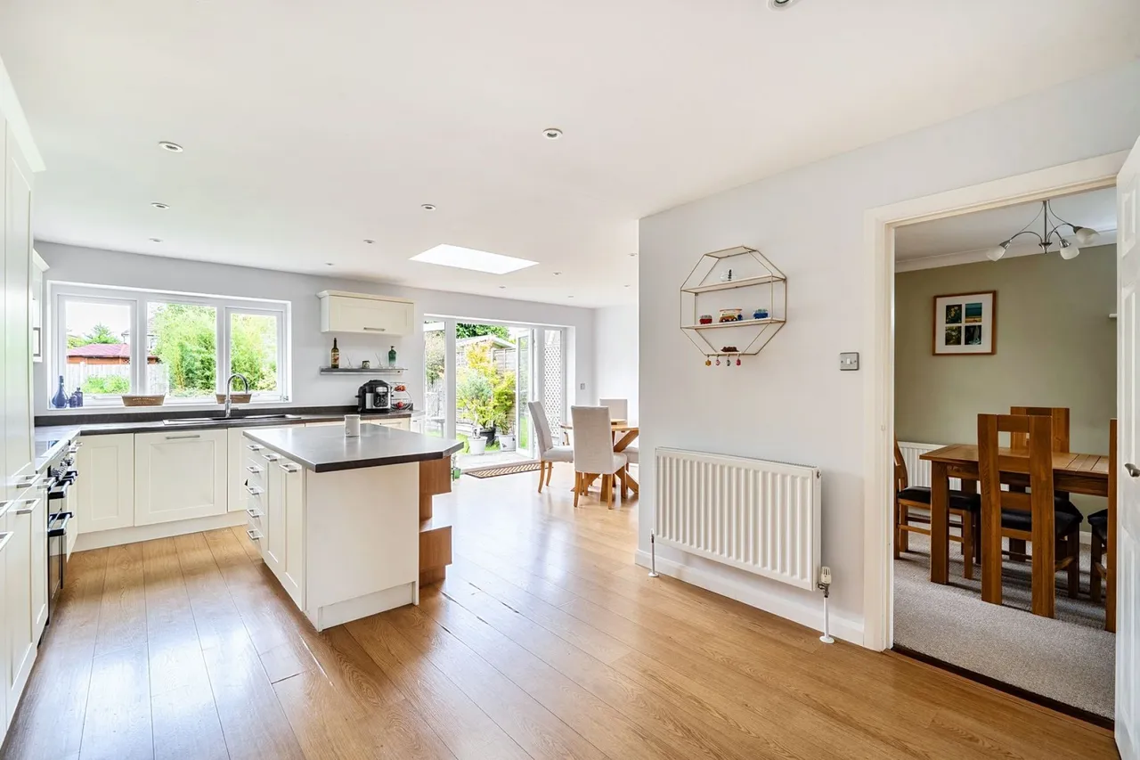 Park Avenue, Lymington, SO41, photo 6