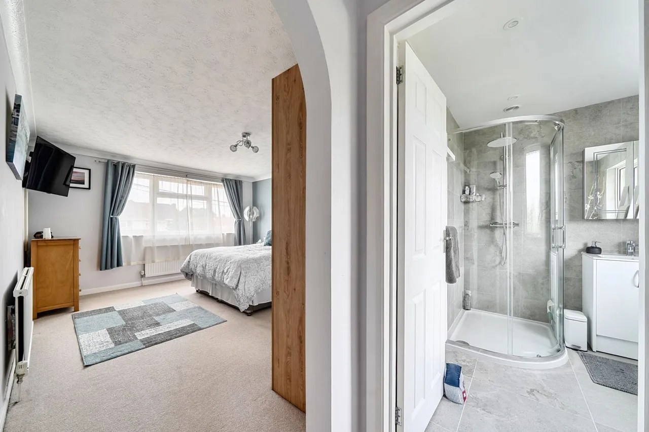 Park Avenue, Lymington, SO41, photo 11