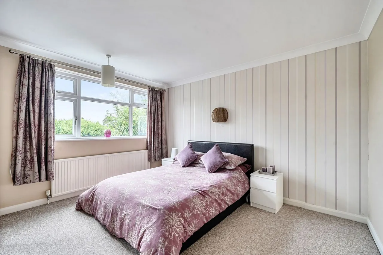Park Avenue, Lymington, SO41, photo 13