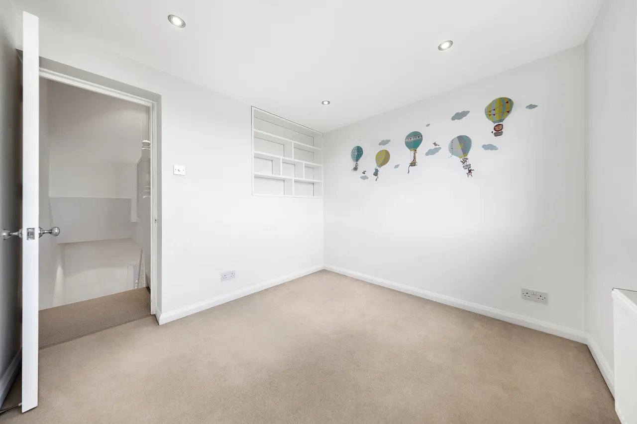 London, SW18, photo 24