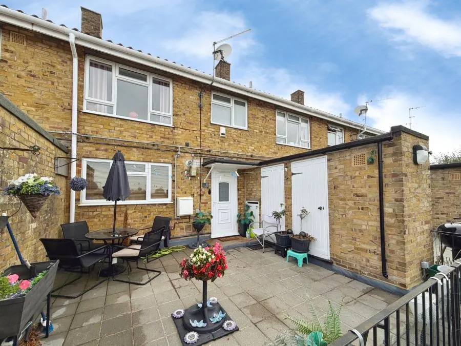 2 bed flat for sale, Rectory Row, Bracknell, RG12