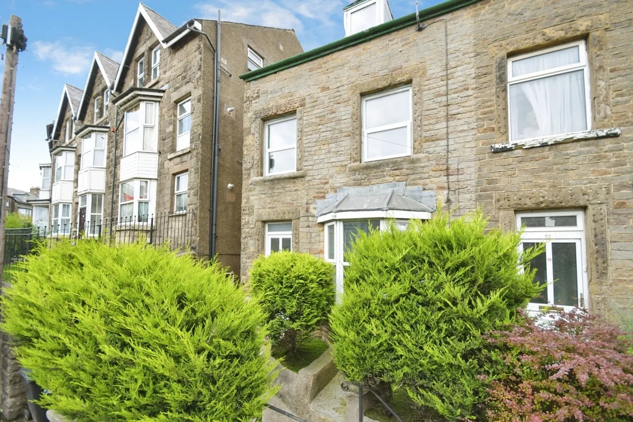 4 bed house for sale, Fairfield Road, Buxton, SK17