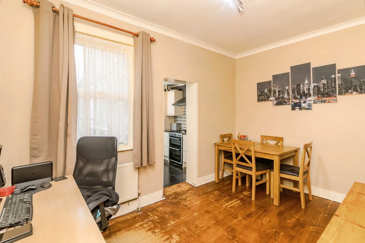 Lorne Park Road, LOWESTOFT, photo 5