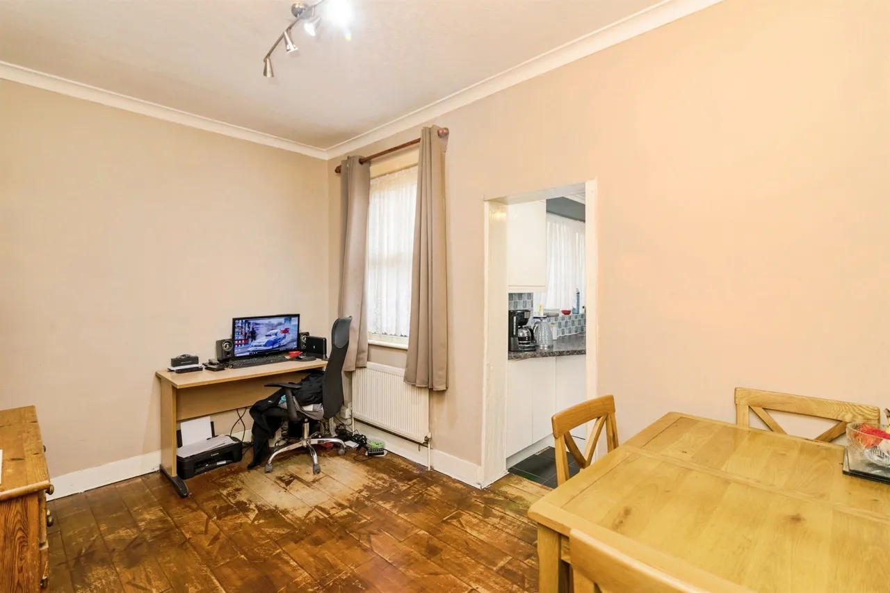 Lorne Park Road, LOWESTOFT, photo 4