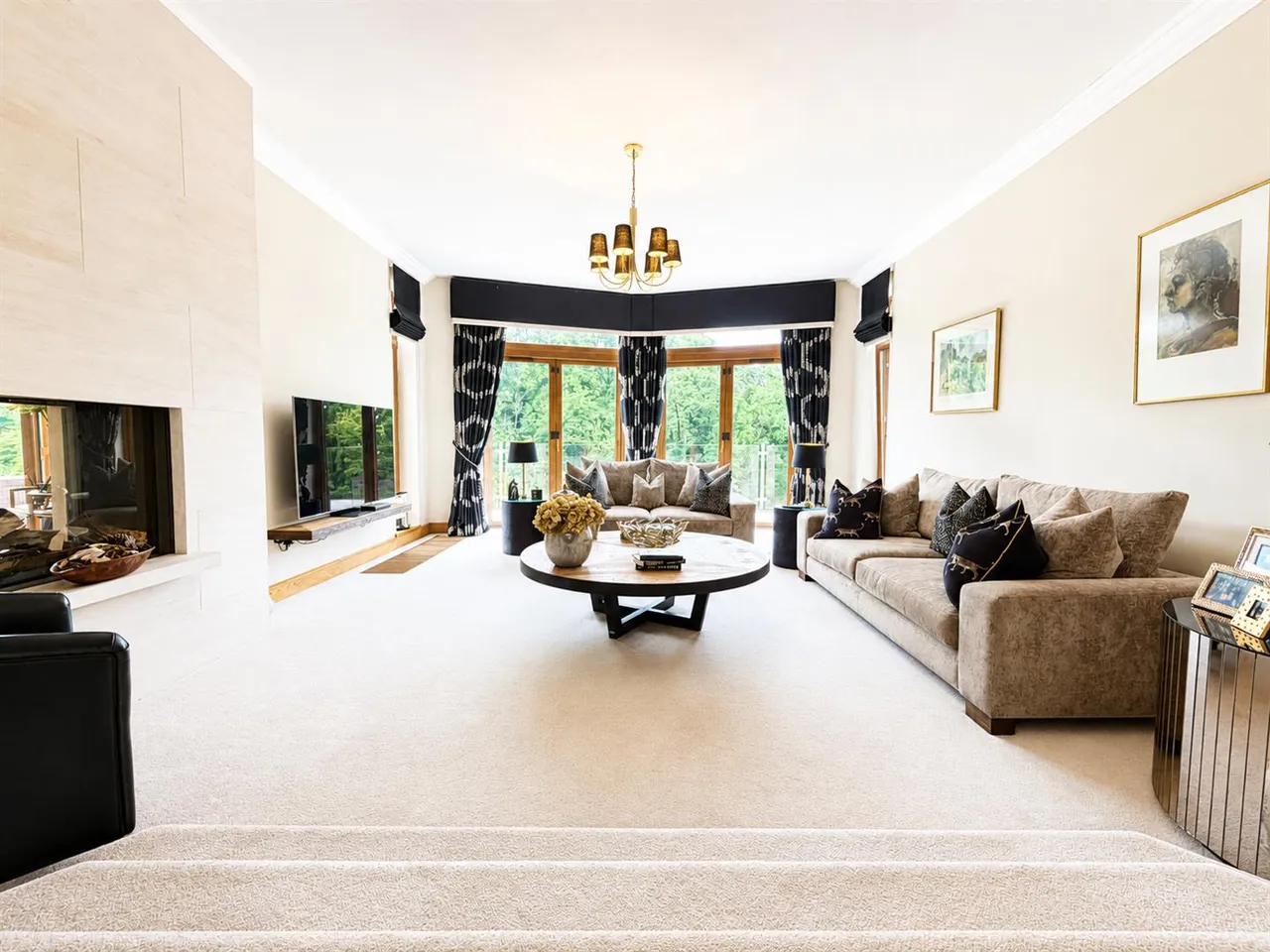 Clydebrae Drive, Bothwell, Glasgow, Lanarkshire, G71 8SB, photo 2