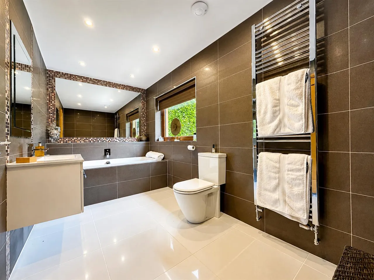 Clydebrae Drive, Bothwell, Glasgow, Lanarkshire, G71 8SB, photo 21