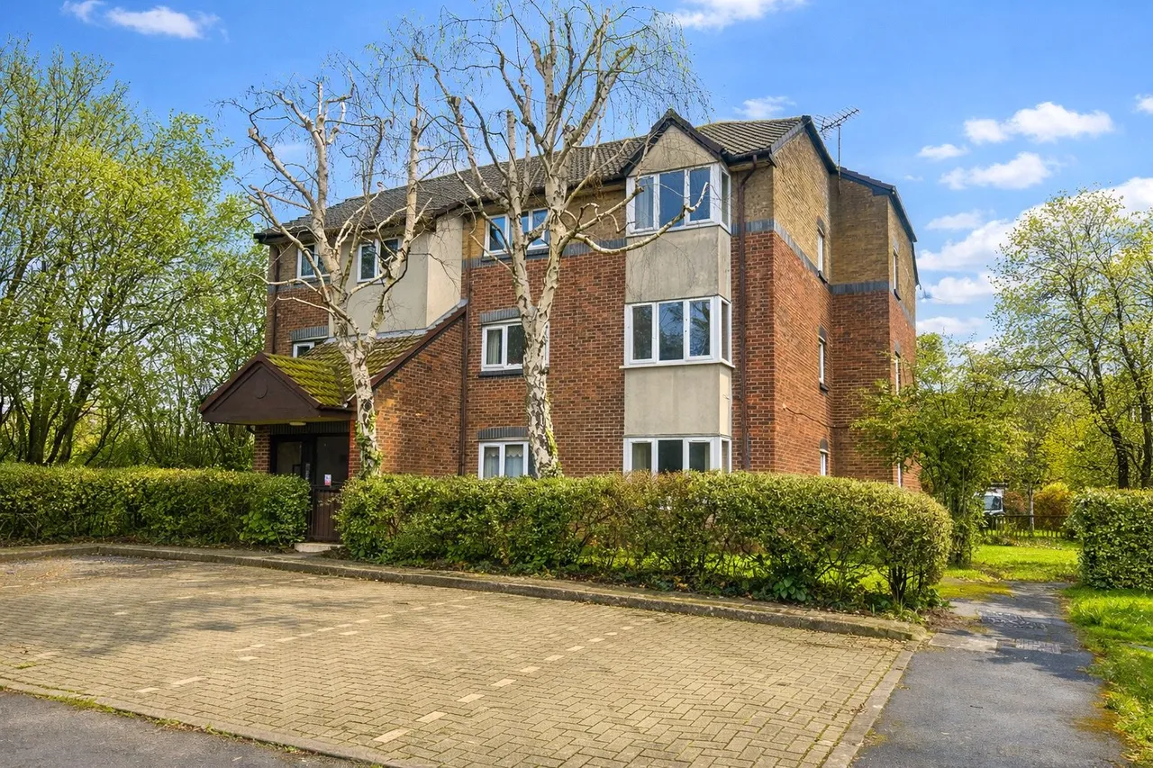 1 bed flat for sale, Tor Close, Waterlooville, PO7
