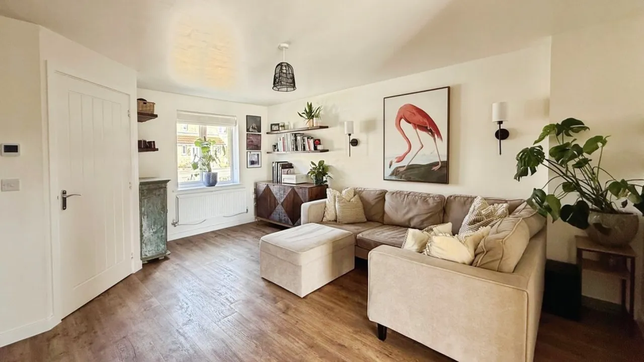 Hatherall Drive, Chippenham, photo 5