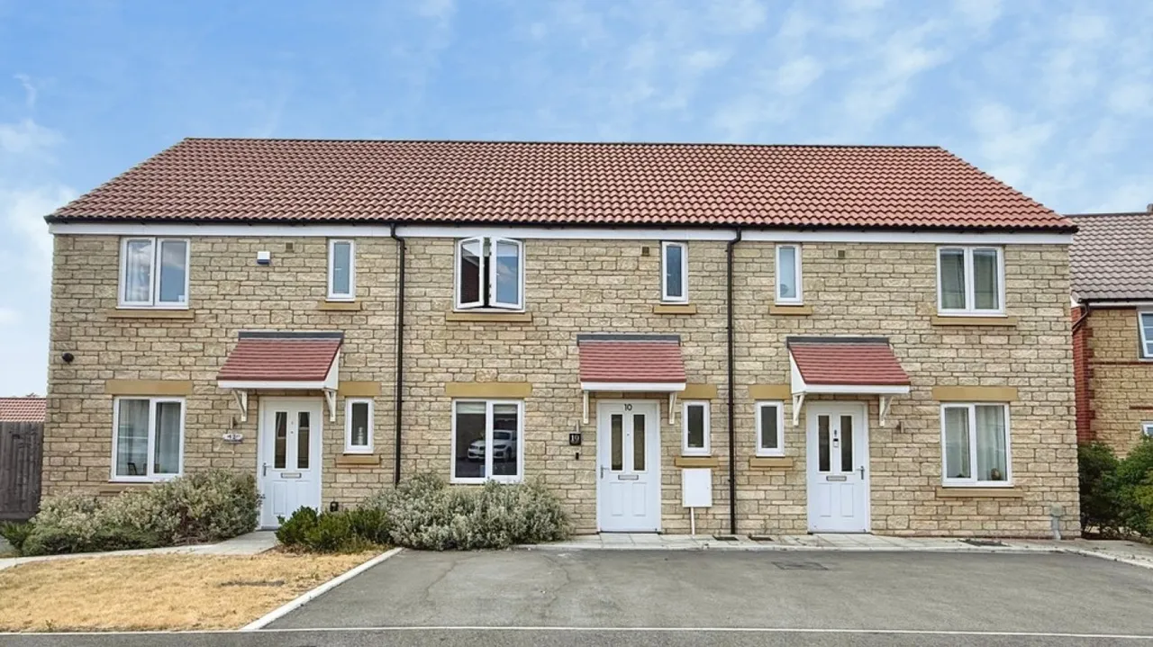 3 bed house for sale — Hatherall Drive, Chippenham