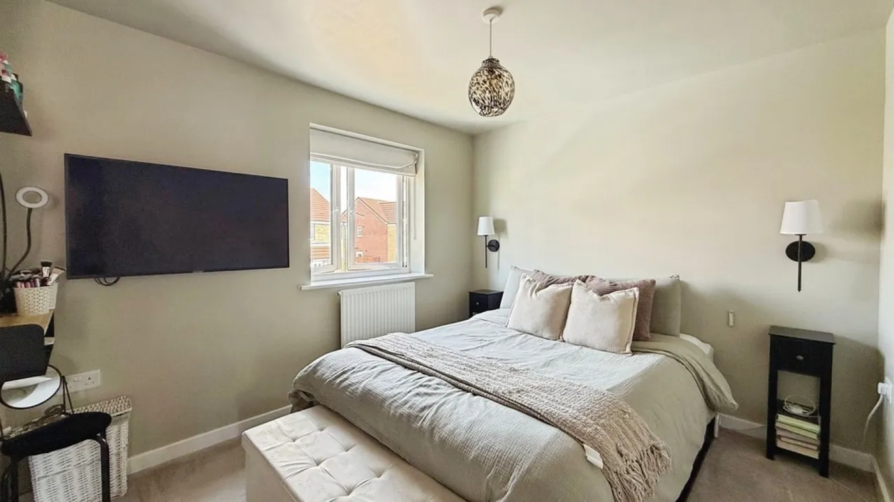 Hatherall Drive, Chippenham, photo 9