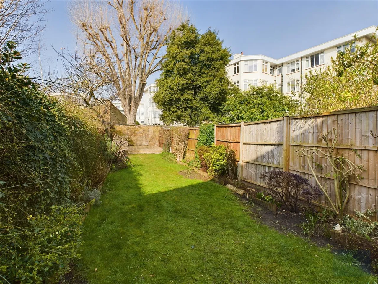 Bridge Road, St Margarets, TW1, photo 18