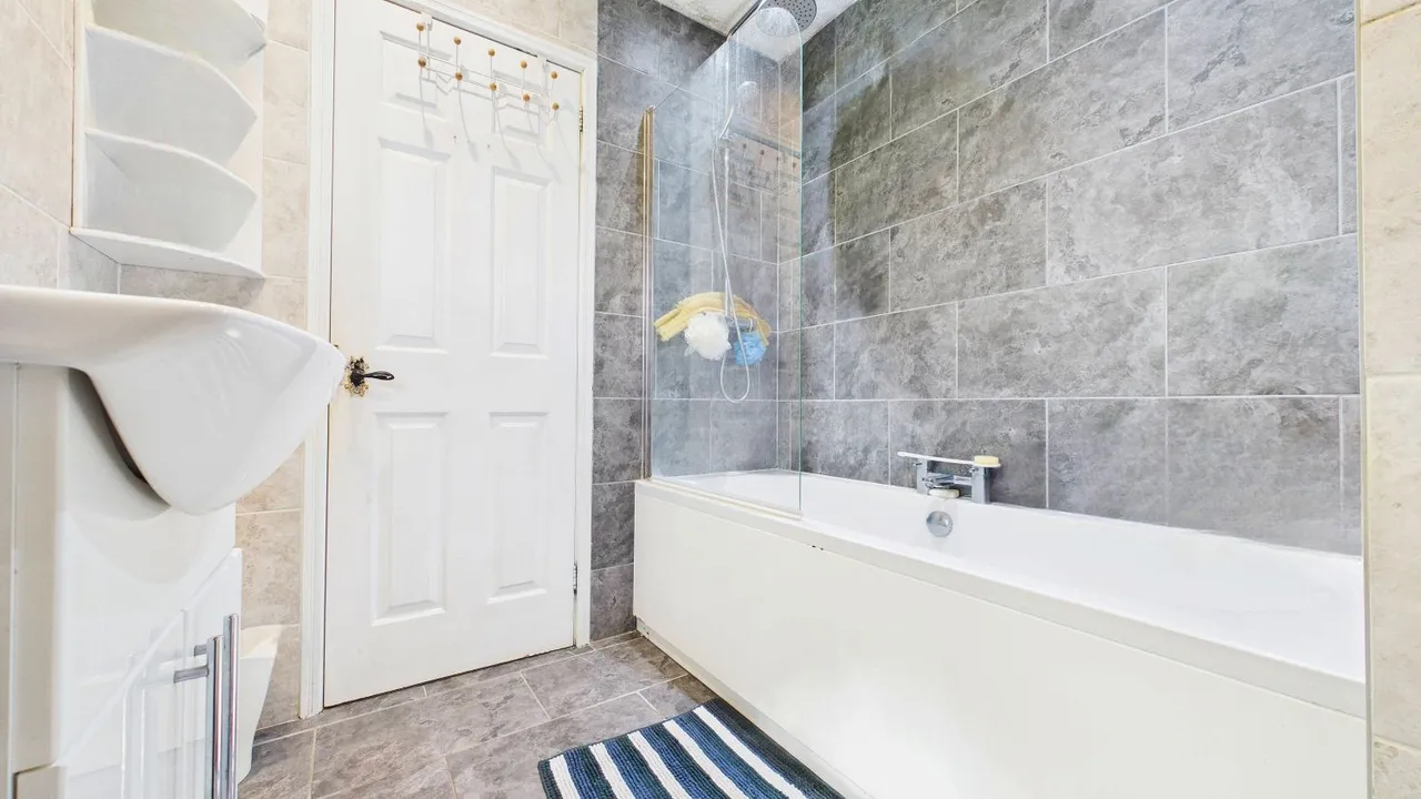 Bahram Road, Doncaster, DN4, photo 13