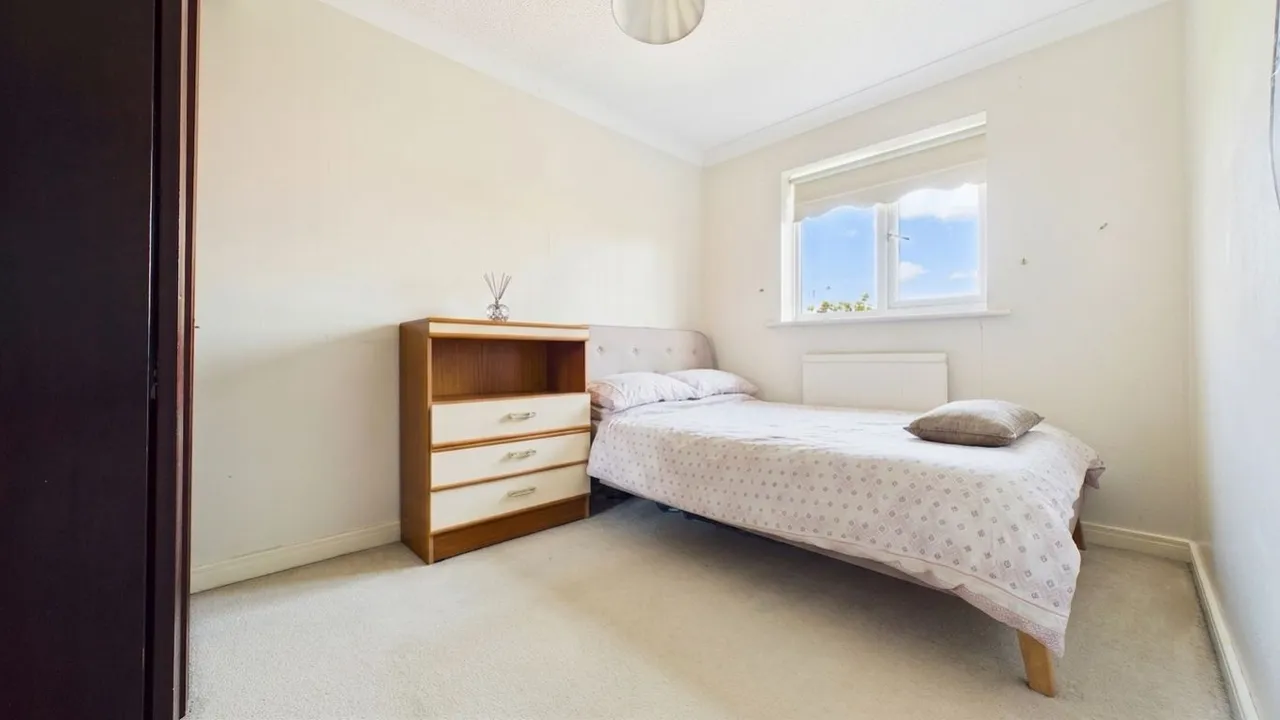 Bahram Road, Doncaster, DN4, photo 12