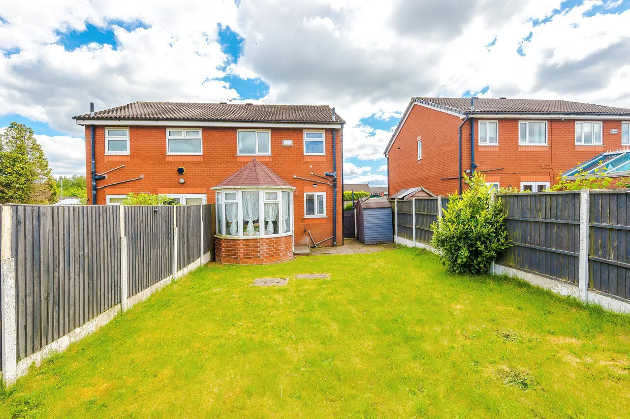 Cartwright Grove, Leigh, Leigh, WN7 5PR, photo 17