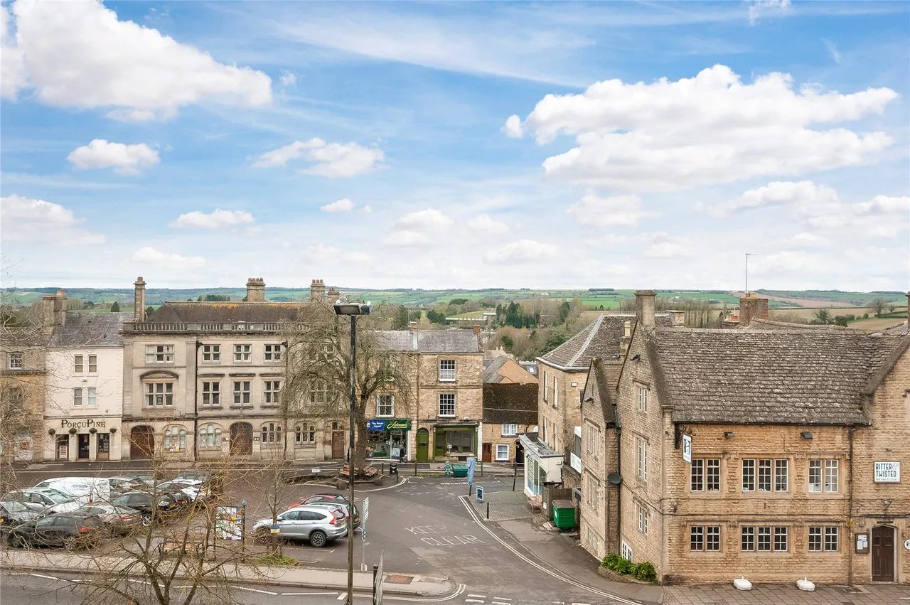White Hart Mews, Chipping Norton, OX7, photo 12
