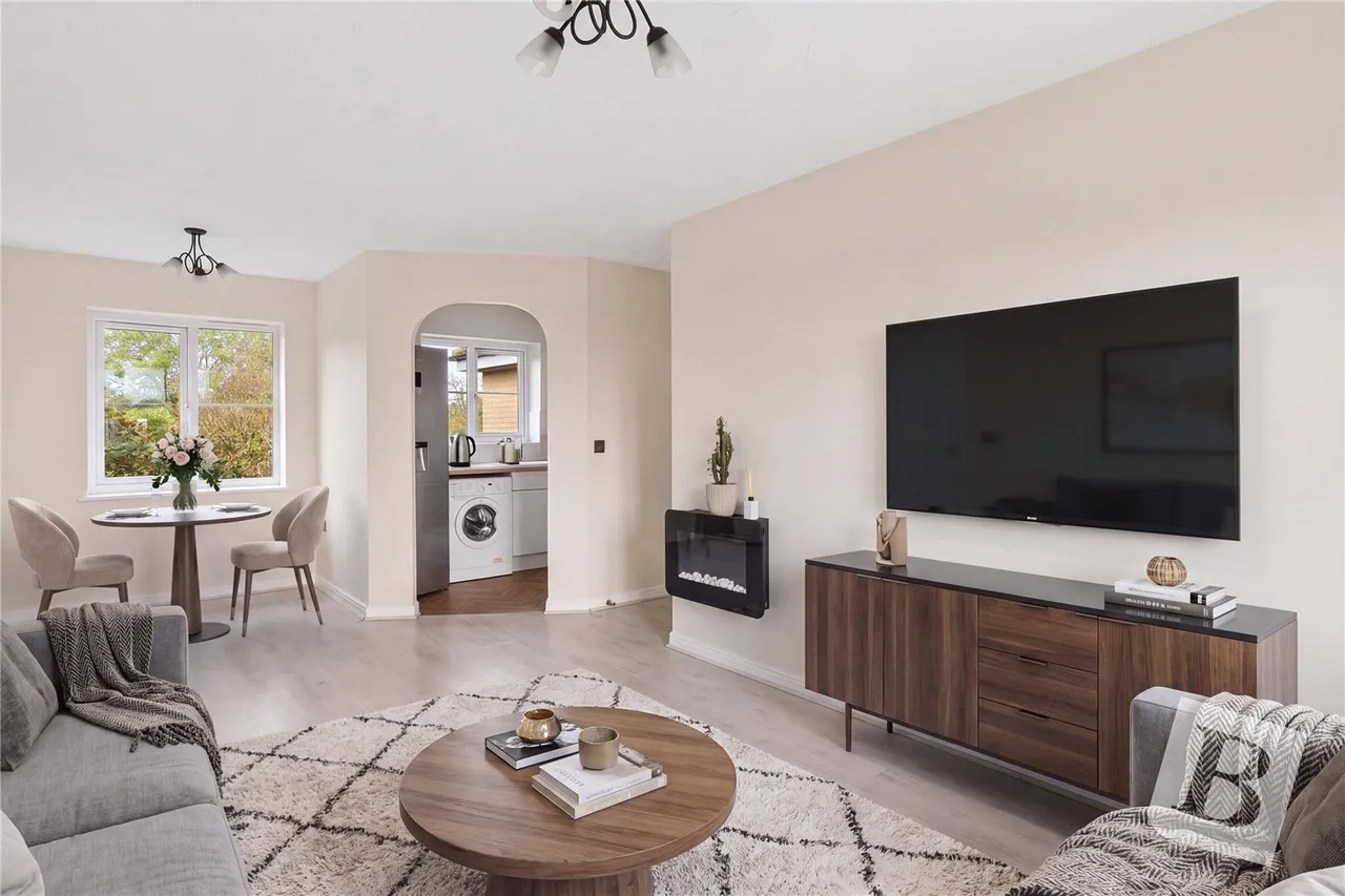 Timberlog Lane, Basildon, SS14, photo 2
