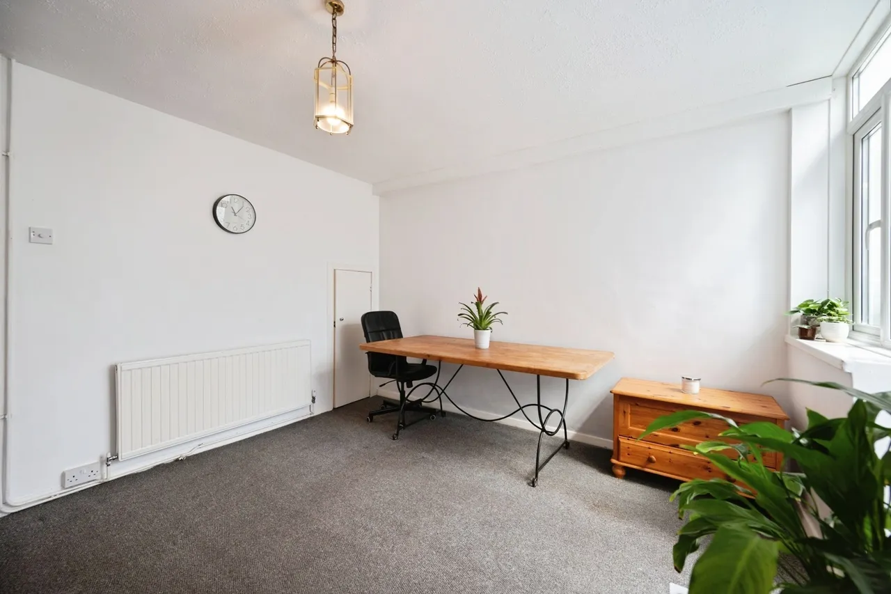 Jubilee Road, Southsea, PO4, photo 5