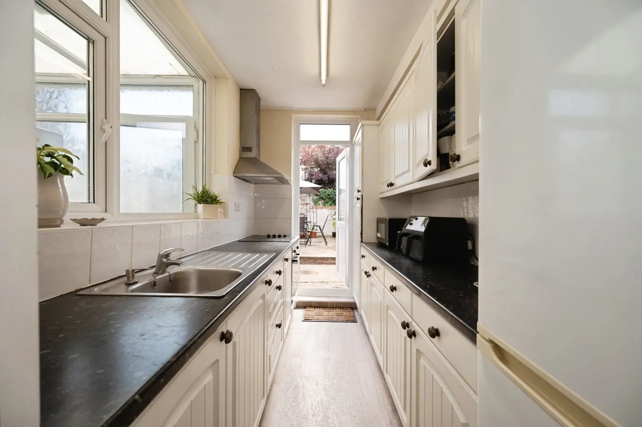 Jubilee Road, Southsea, PO4, photo 6