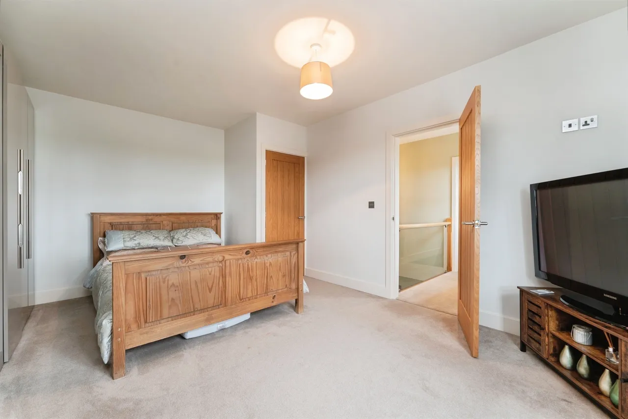 New Woods Drive, March, PE15, photo 13