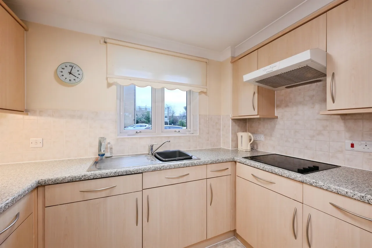 Brocket Road, Hoddesdon, photo 8