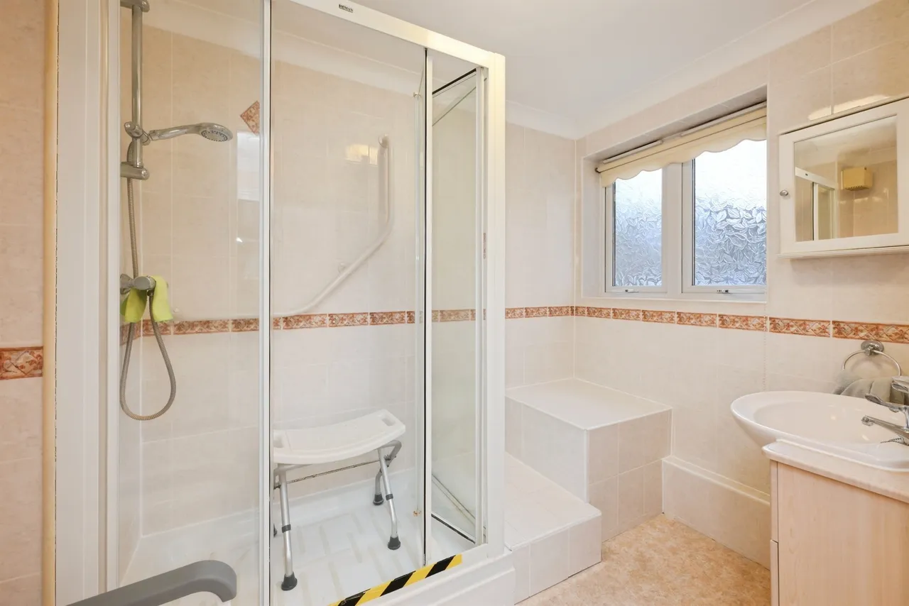 Brocket Road, Hoddesdon, photo 10