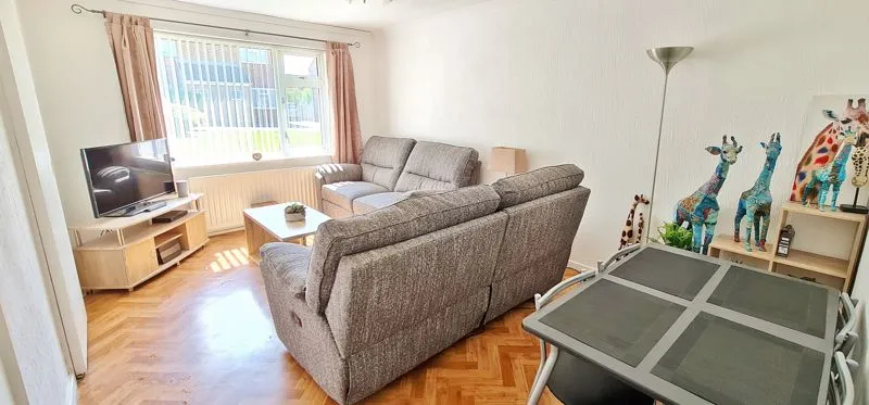 Willingale Avenue, Rayleigh, Essex, SS6 9HD, photo 5