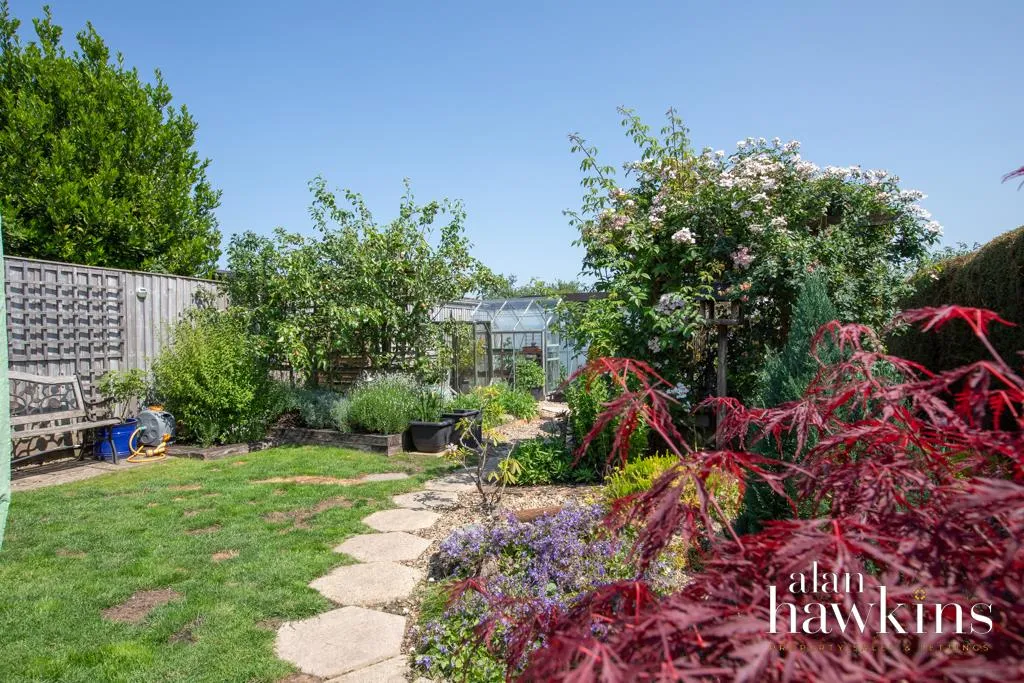 Bradenstoke, SN15, photo 18