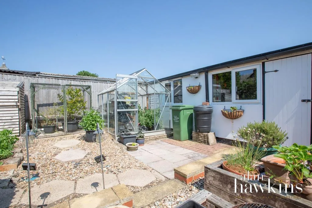 Bradenstoke, SN15, photo 20