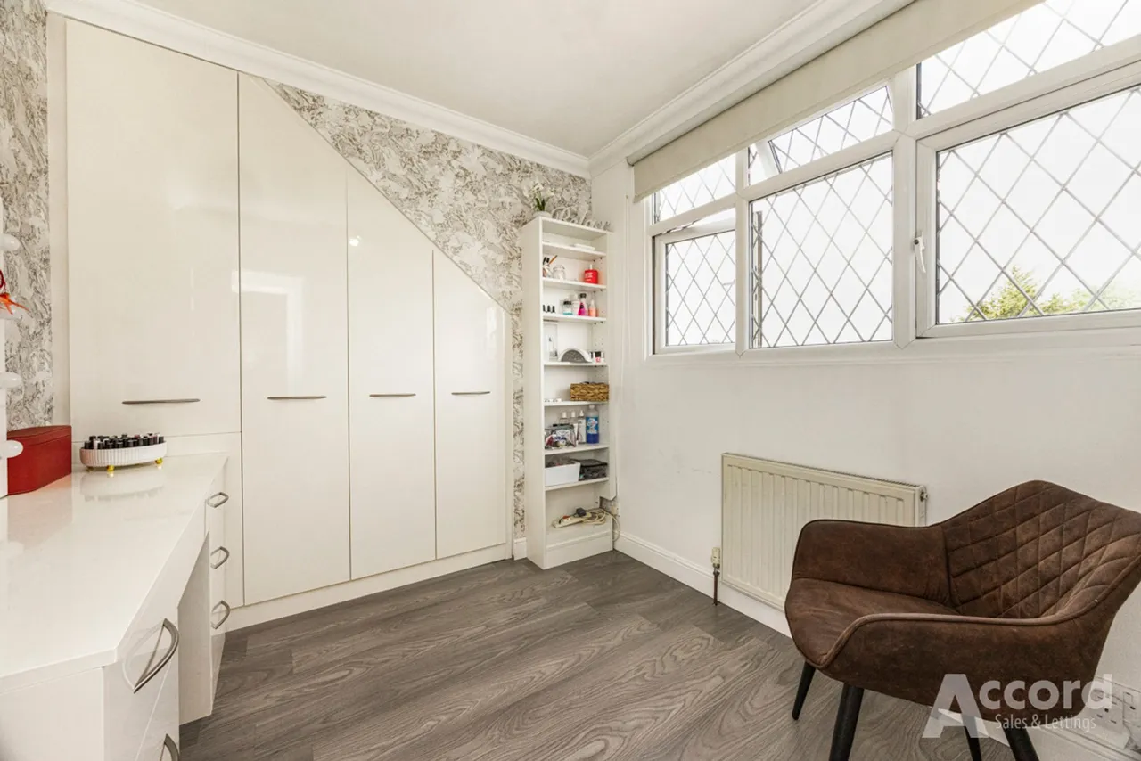 Deveron Way, Romford, RM1, photo 19