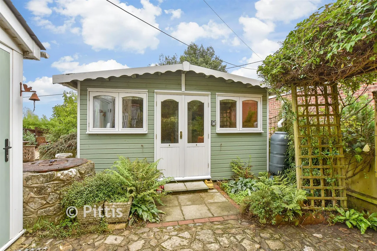 High Street, Ventnor, PO38, photo 9