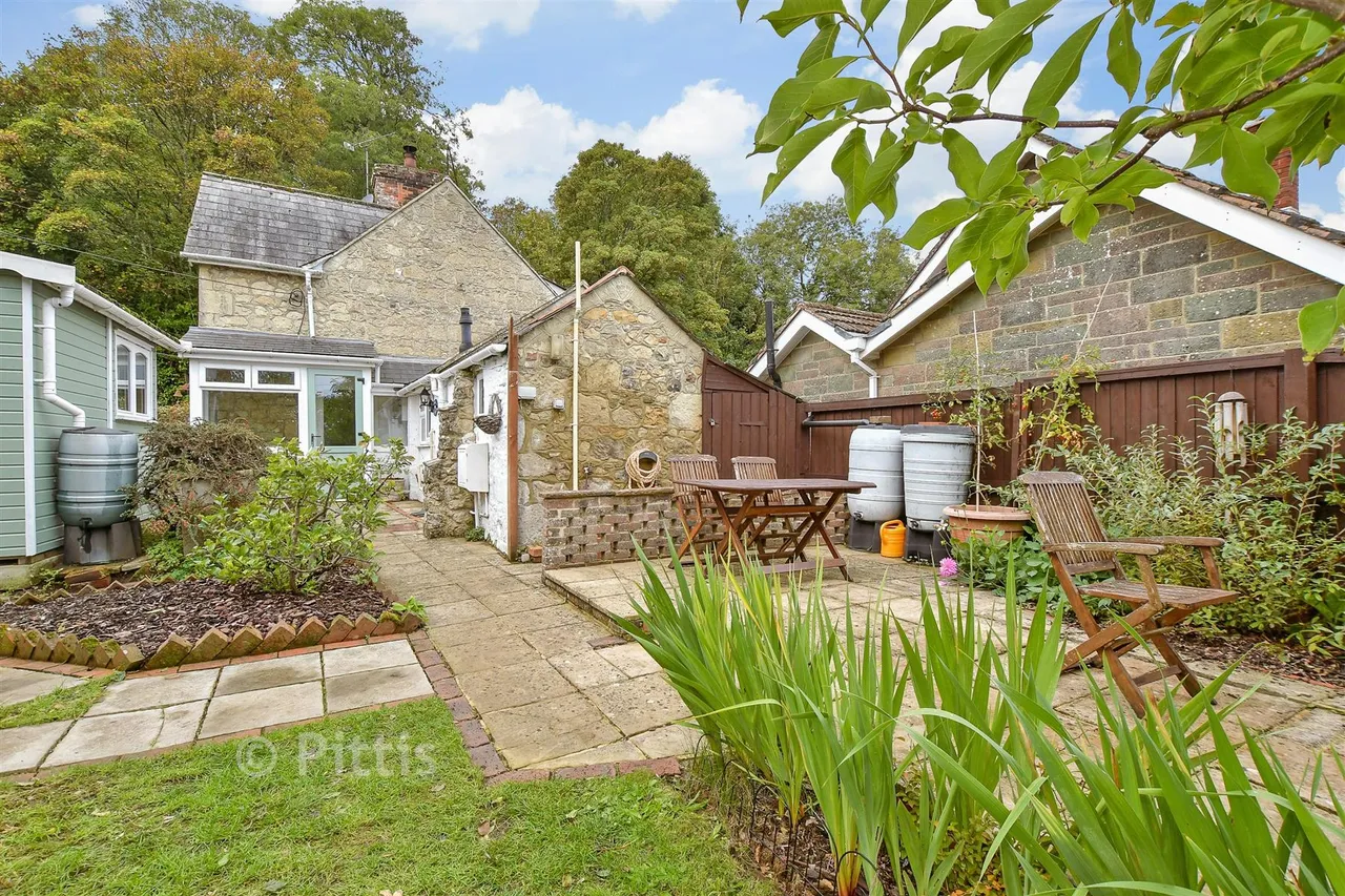 High Street, Ventnor, PO38, photo 12