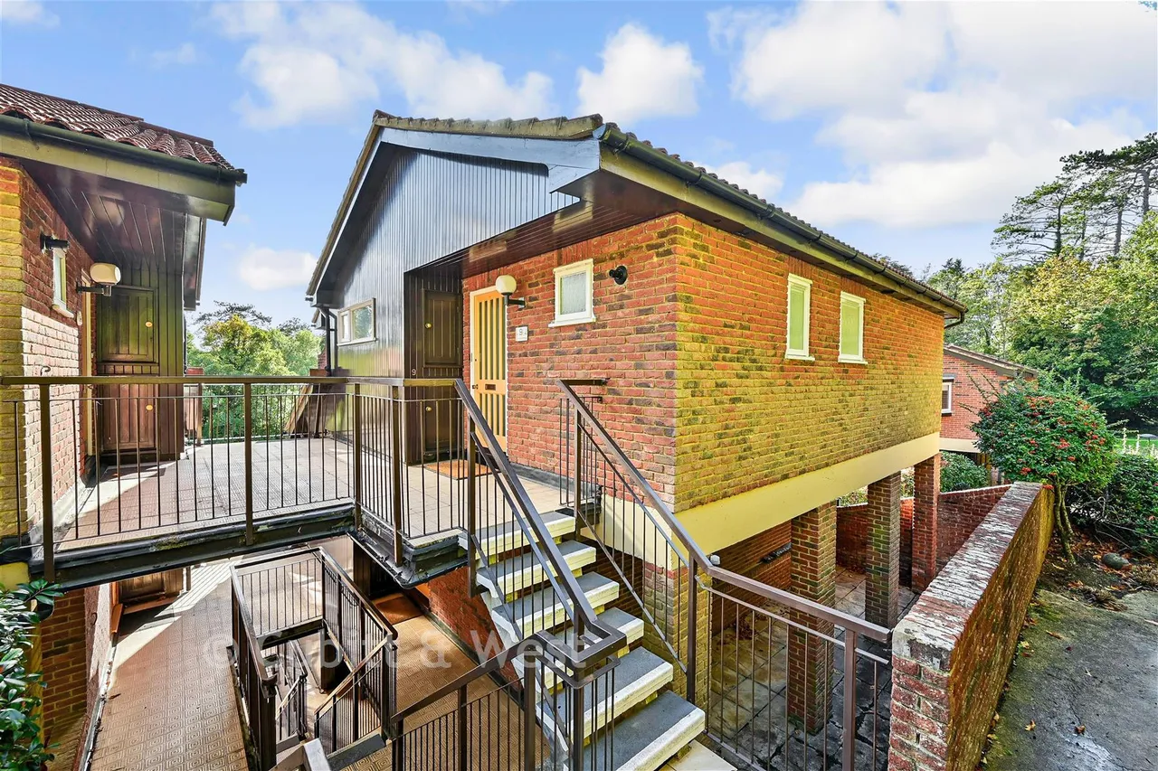 Southview Road, Warlingham, CR6, photo 16
